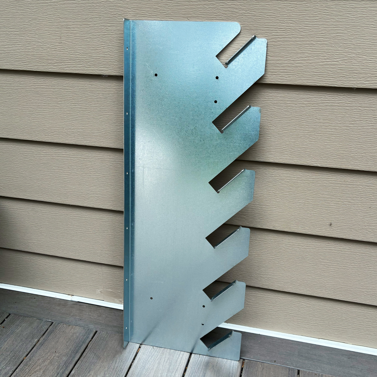 End Bracket (Right)