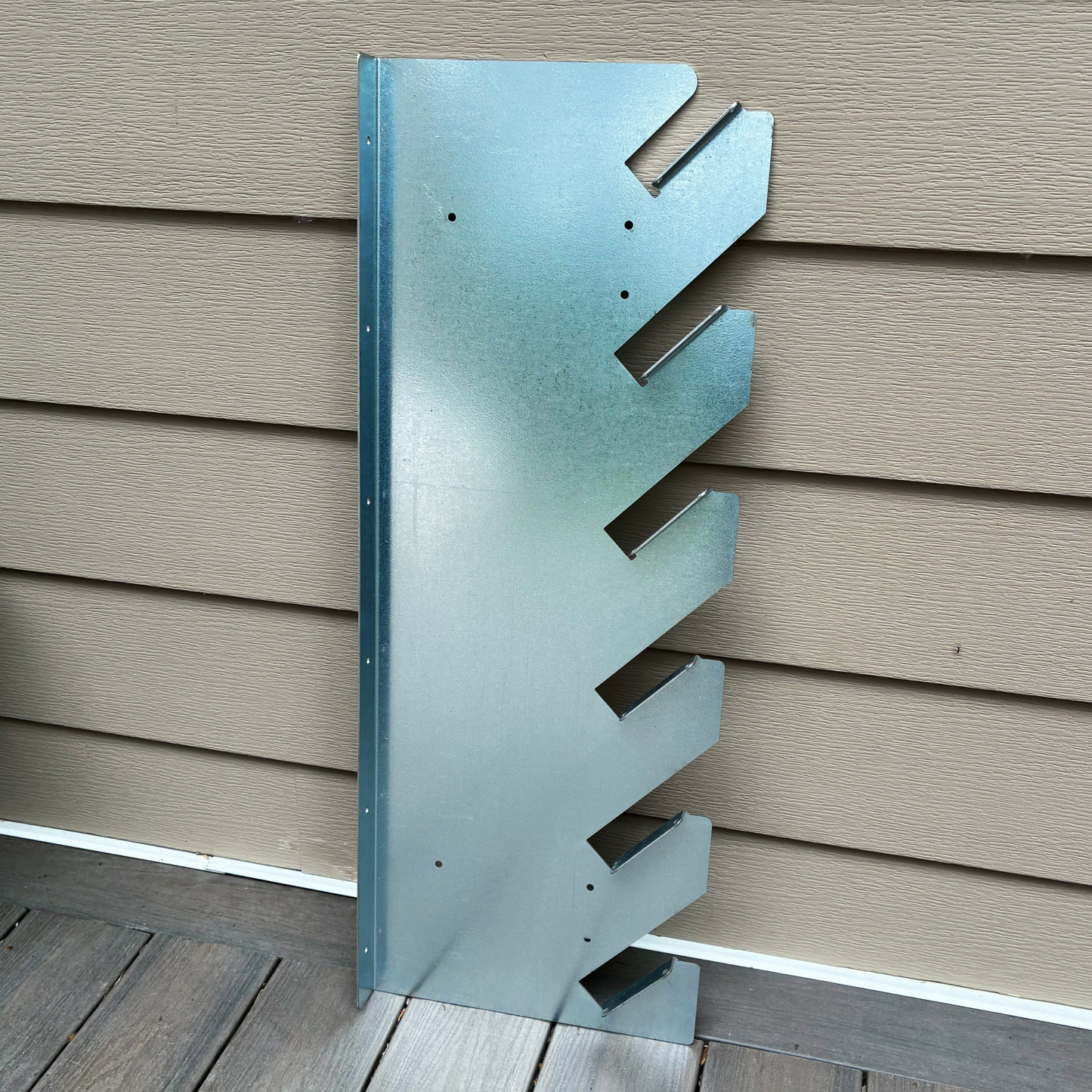 End Bracket (Right)